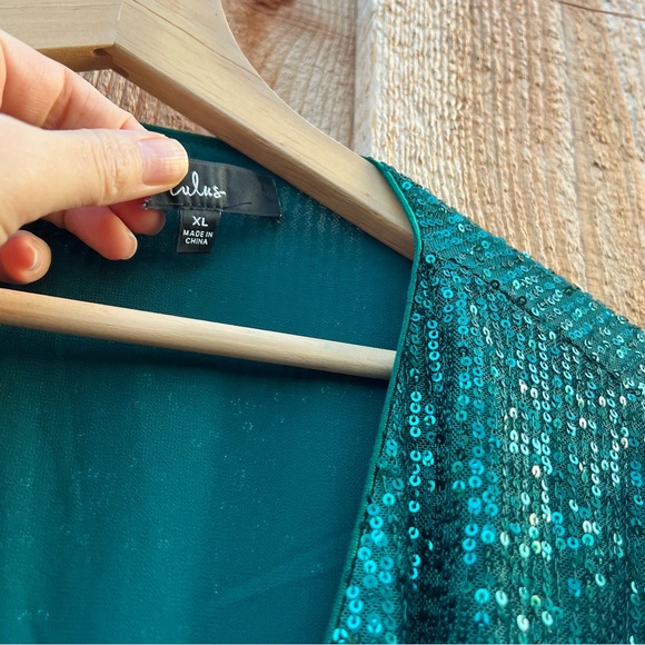 Emerald Green Sequin Balloon Long Sleeve Wrap Dress 🌿 - Picture 9 of 10